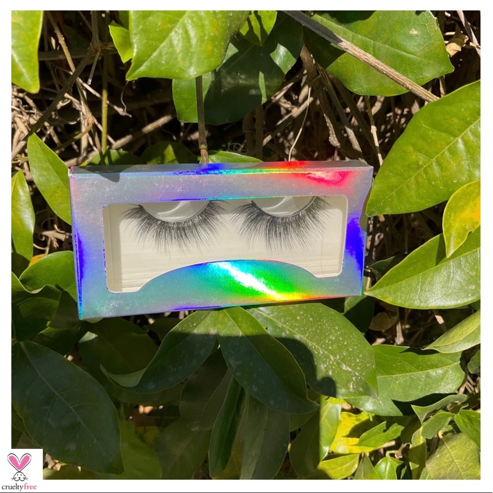 2/$15 Luna Lashes ‘Pluto’ Vegan Faux Mink 5D Lashes